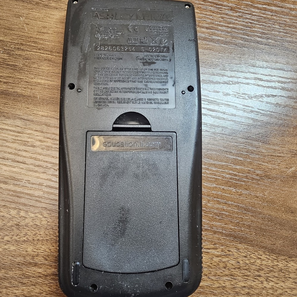 Texas Instruments TI-83 Plus Graphing Calculator w Cover Manual Tested - Picture 7 of 13